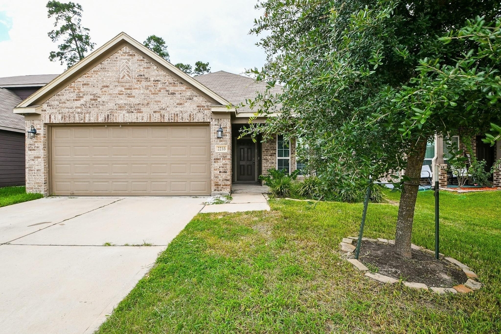 2233 Garden Square Path - Photo 0