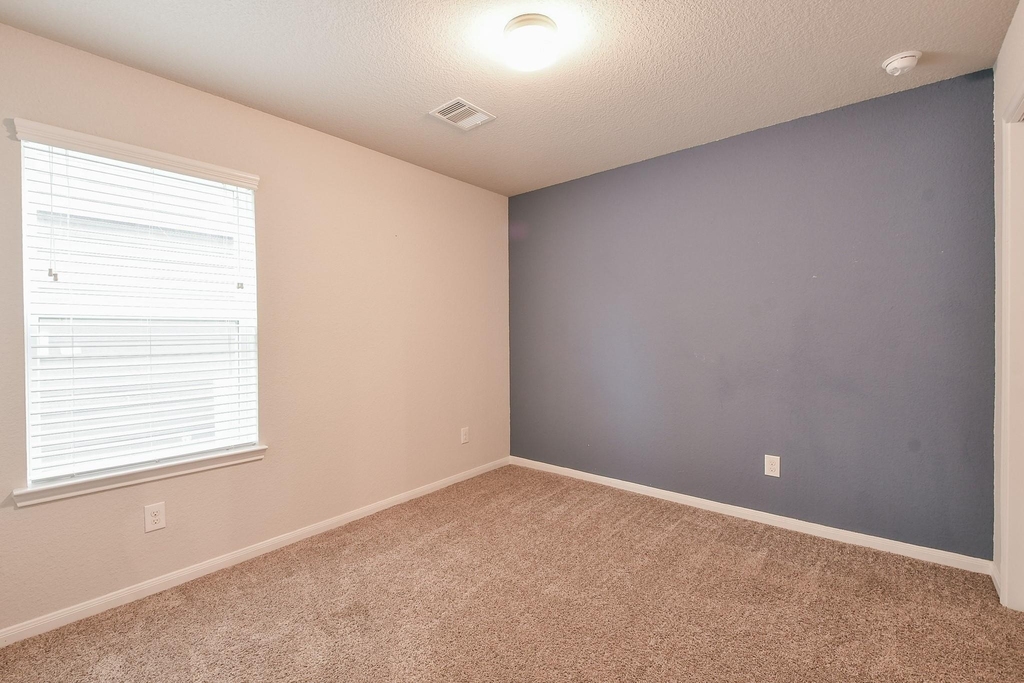 2233 Garden Square Path - Photo 25