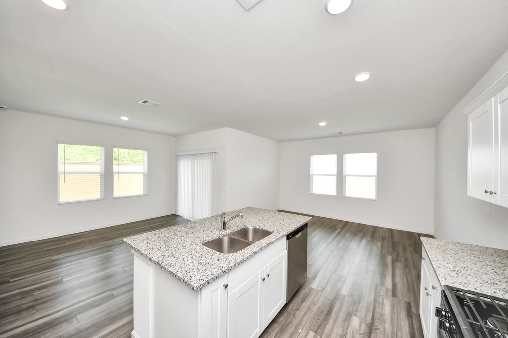 10303 Rose Mar Drive - Photo 10