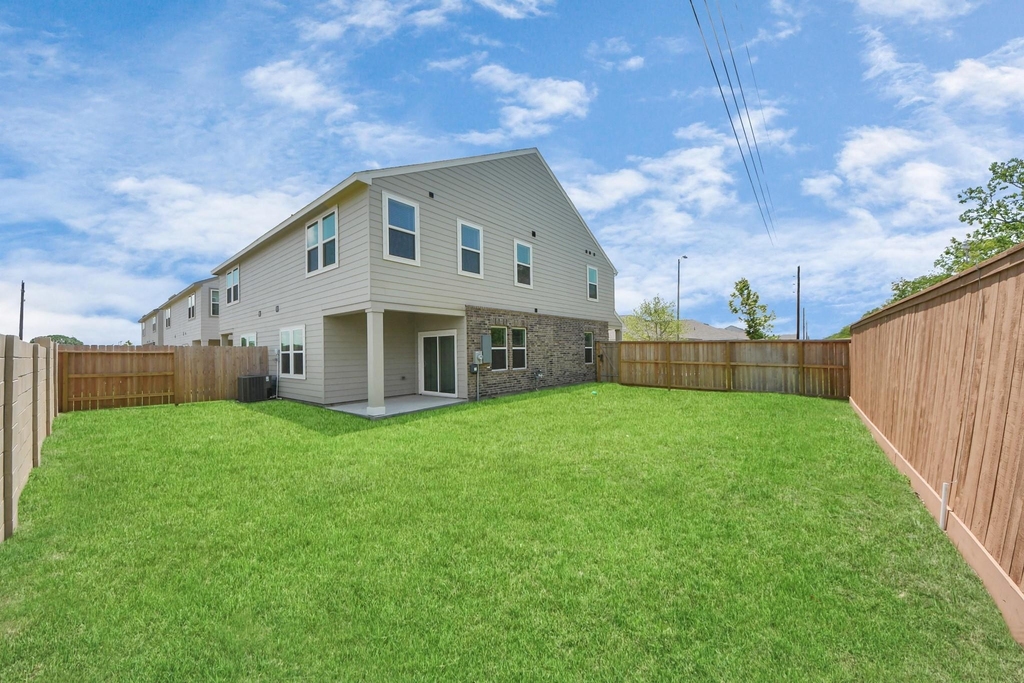 10303 Rose Mar Drive - Photo 2