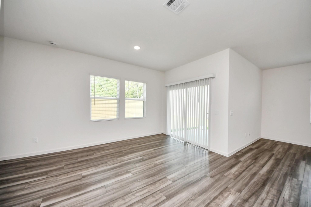 10303 Rose Mar Drive - Photo 8