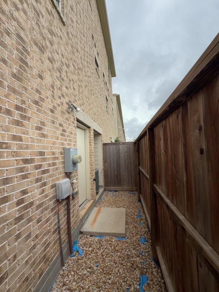 8705 Bryam Street - Photo 16