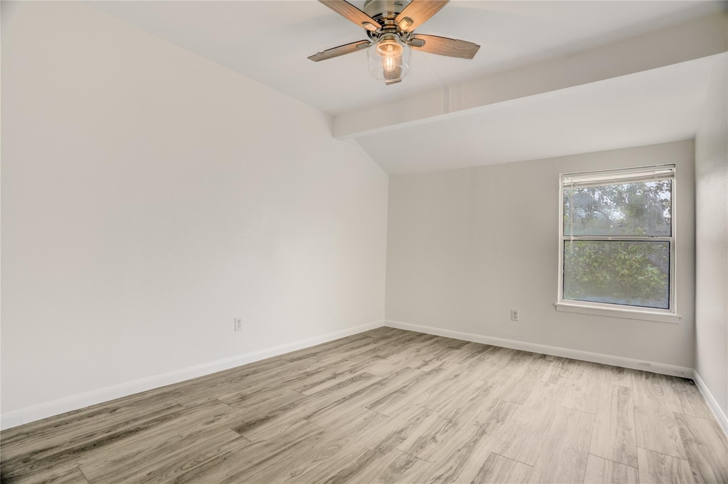 3131 Cummins Street - Photo 7