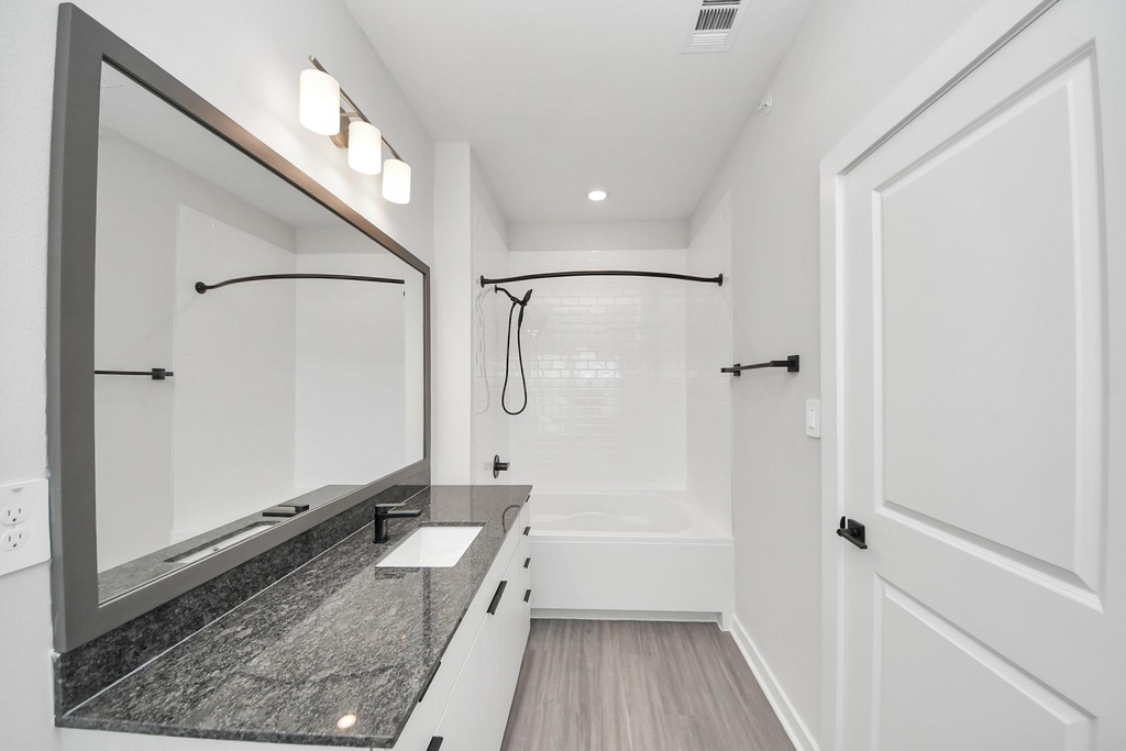 7711 Longmire Road - Photo 30