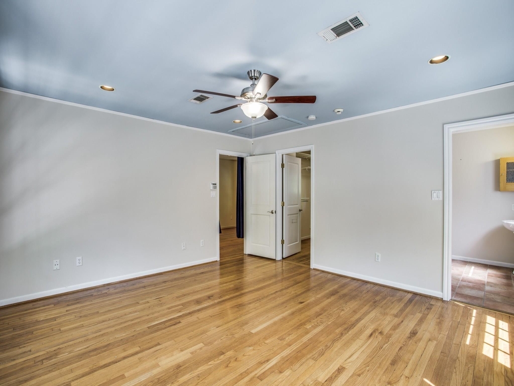 2250 W Main Street - Photo 20