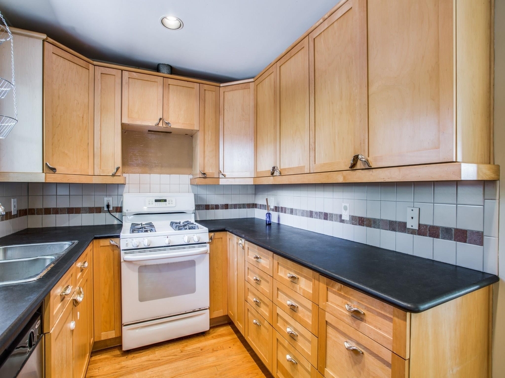 2250 W Main Street - Photo 7