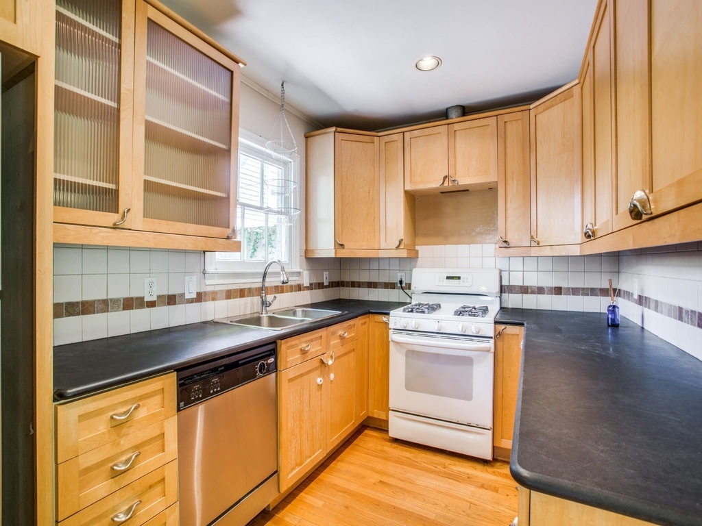 2250 W Main Street - Photo 6