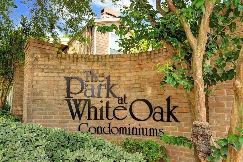 1880 White Oak Drive - Photo 17