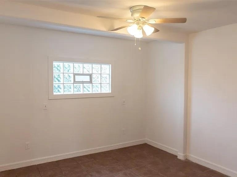 5311 Perry Avenue - Photo 6