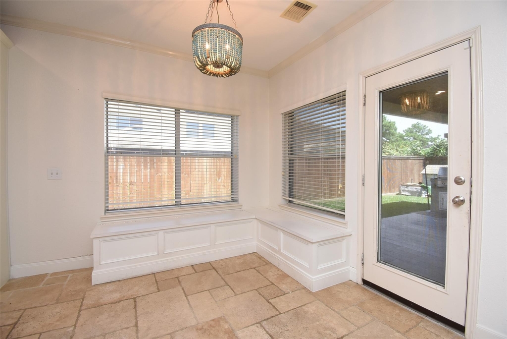 16915 Locust Springs Drive - Photo 13