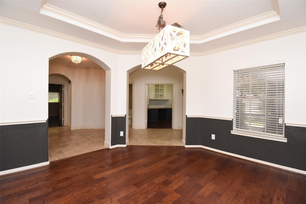 16915 Locust Springs Drive - Photo 5