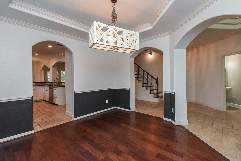 16915 Locust Springs Drive - Photo 4