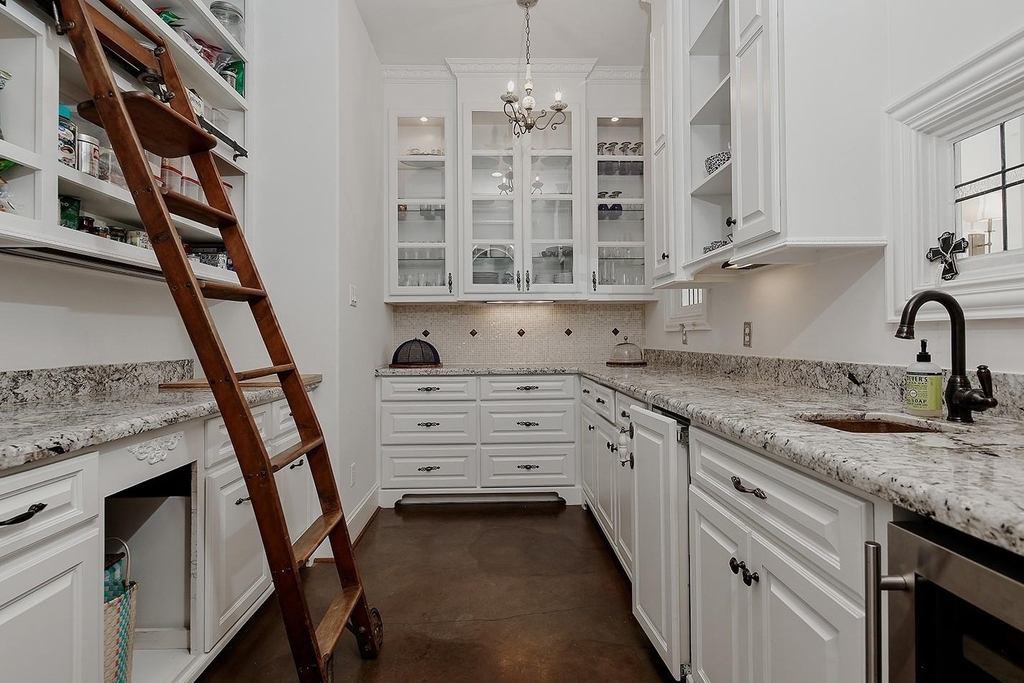 10989 Spell Road - Photo 17