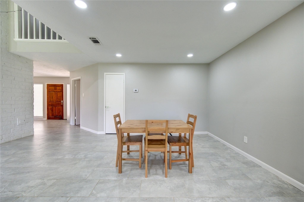 3046 Wagon Trail Drive - Photo 16