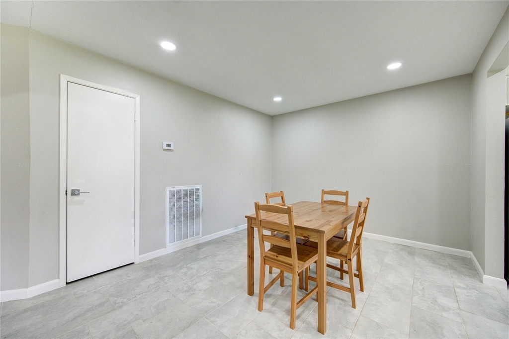 3046 Wagon Trail Drive - Photo 14