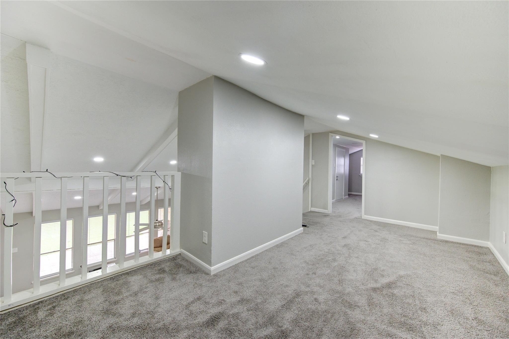 3046 Wagon Trail Drive - Photo 29
