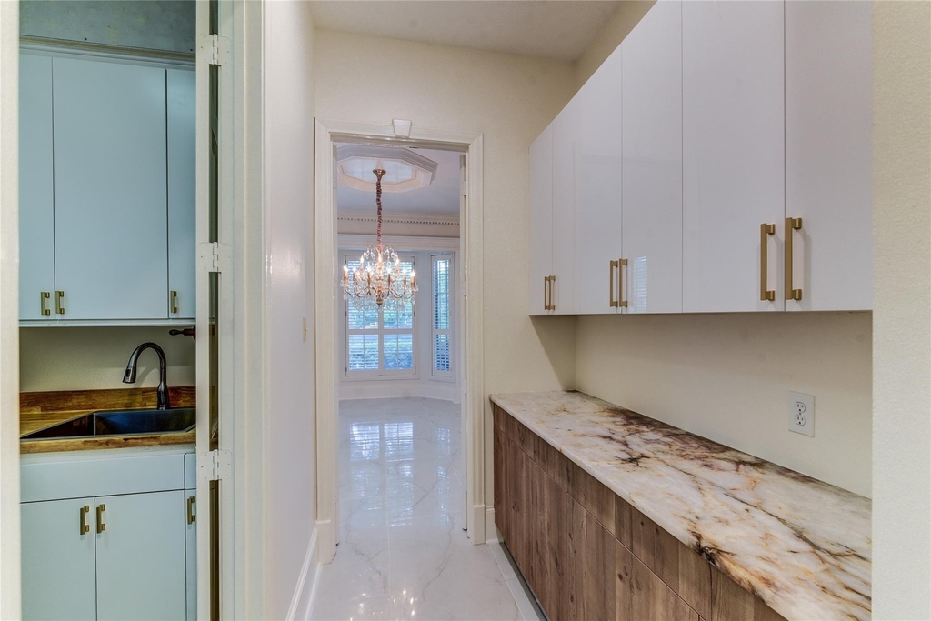 90 Heathrow - Photo 22