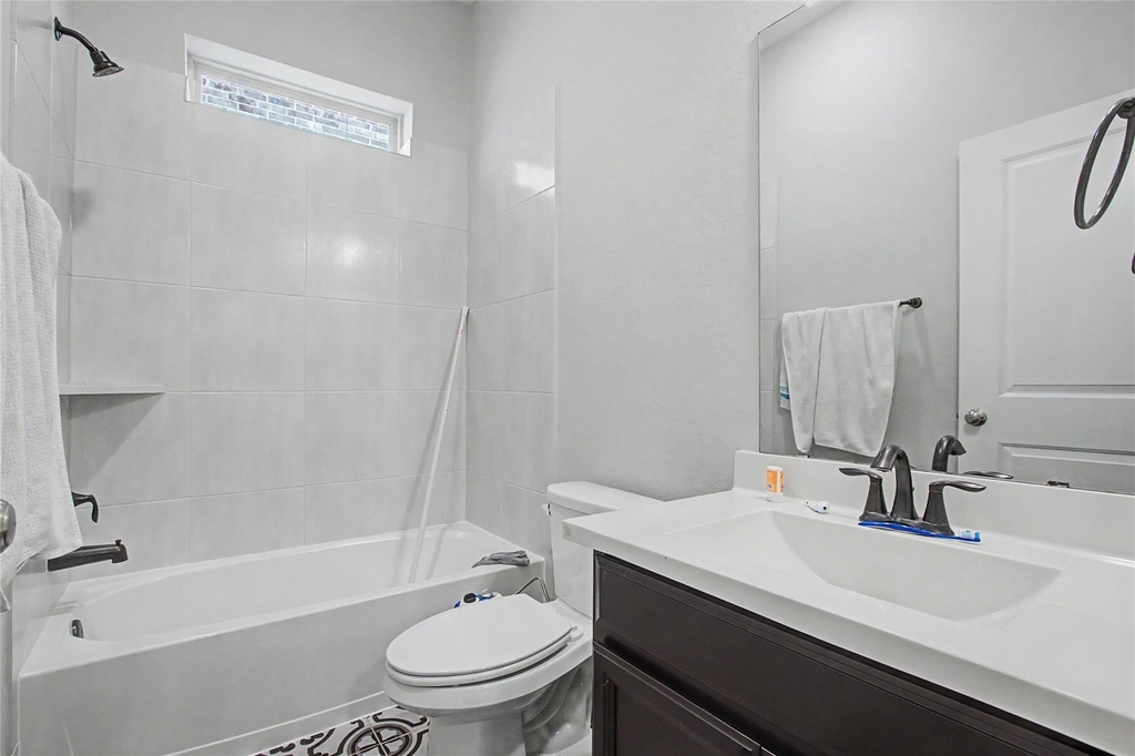 19718 Shinnery Ridge Court - Photo 15