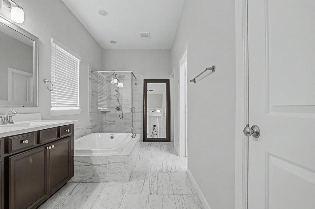 19718 Shinnery Ridge Court - Photo 10