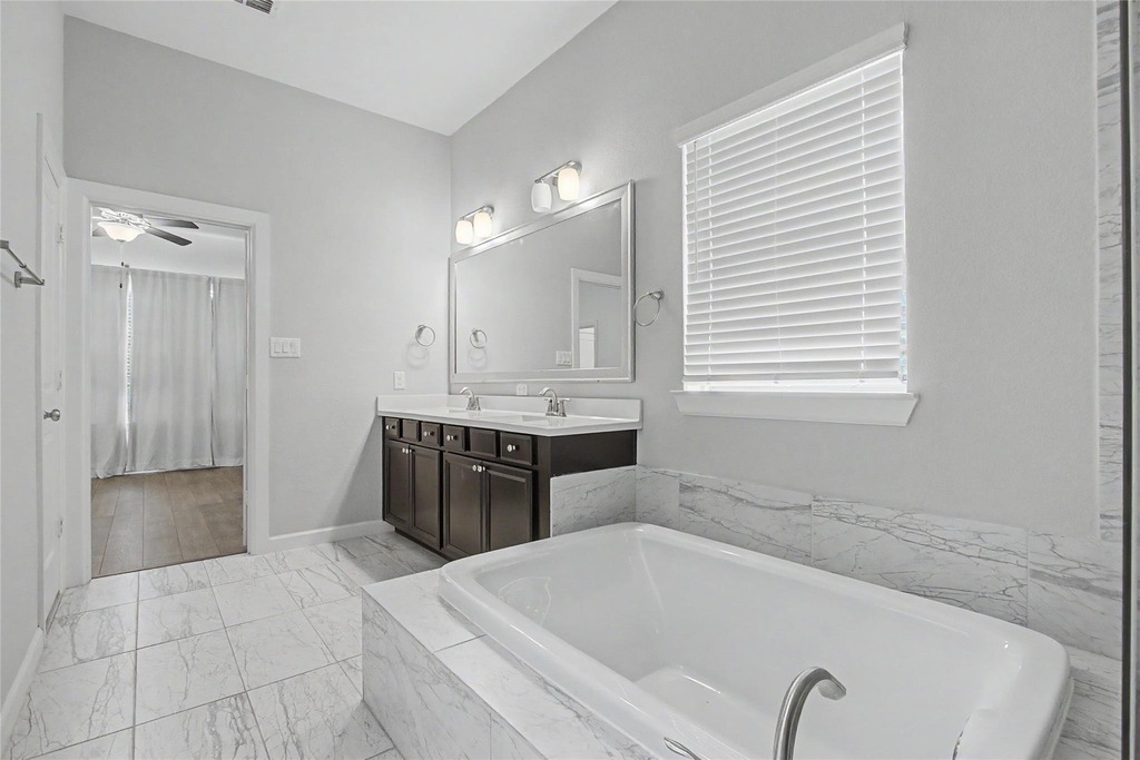 19718 Shinnery Ridge Court - Photo 12