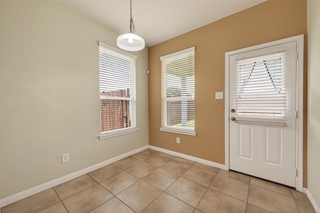 1251 S Maple Drive - Photo 11