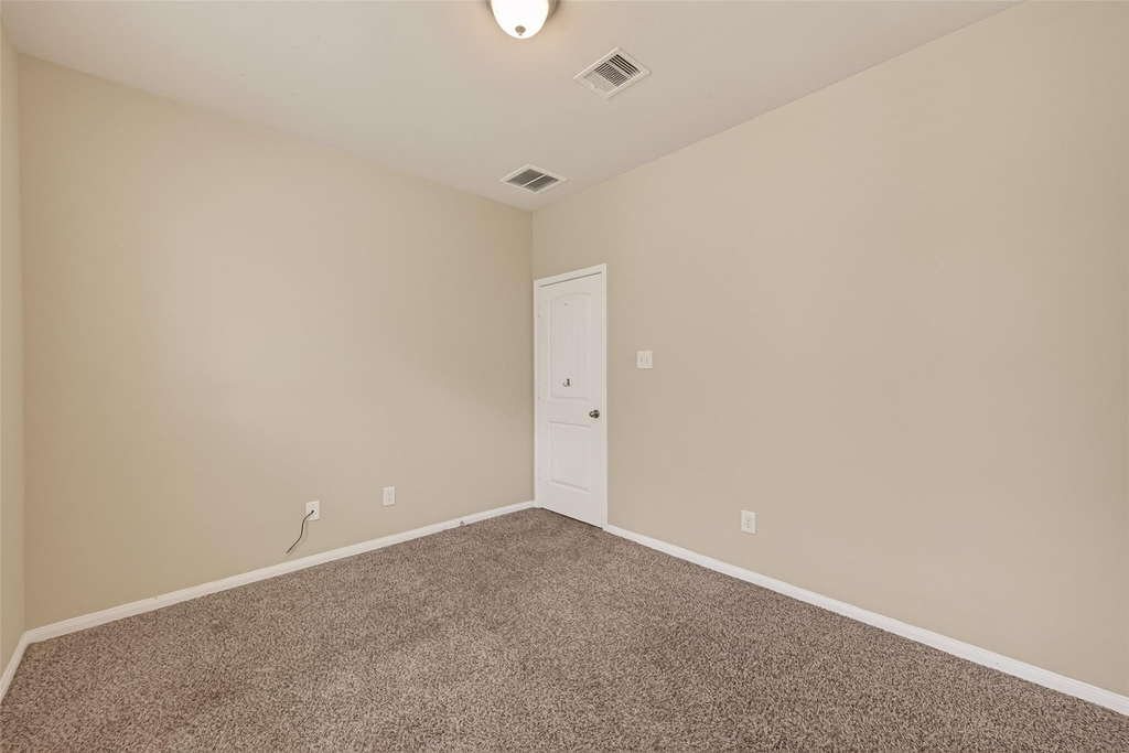 1251 S Maple Drive - Photo 16