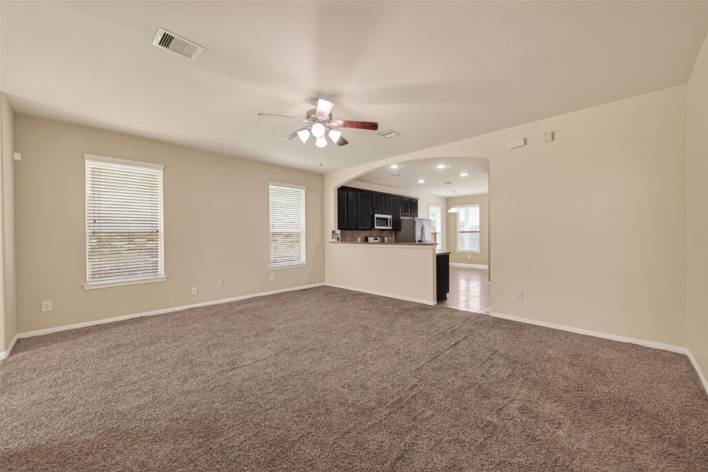 1251 S Maple Drive - Photo 3