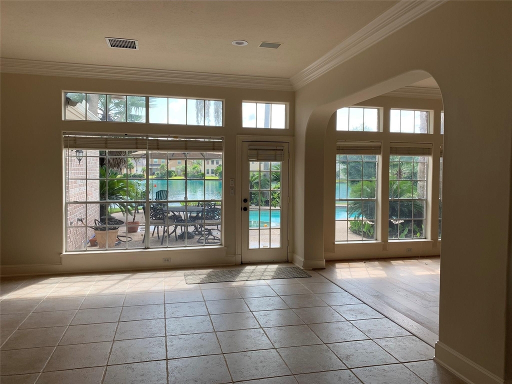 19818 Parkwater Circle - Photo 9