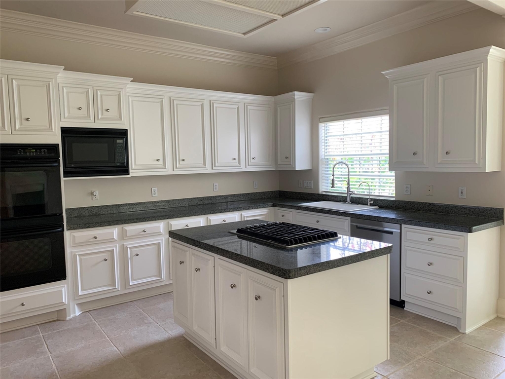 19818 Parkwater Circle - Photo 11