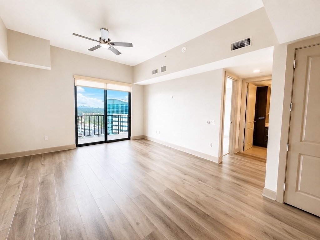 9787 Katy Freeway - Photo 6