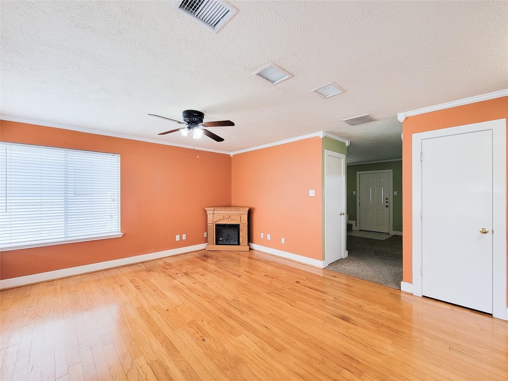 9607 Farrell Drive - Photo 10