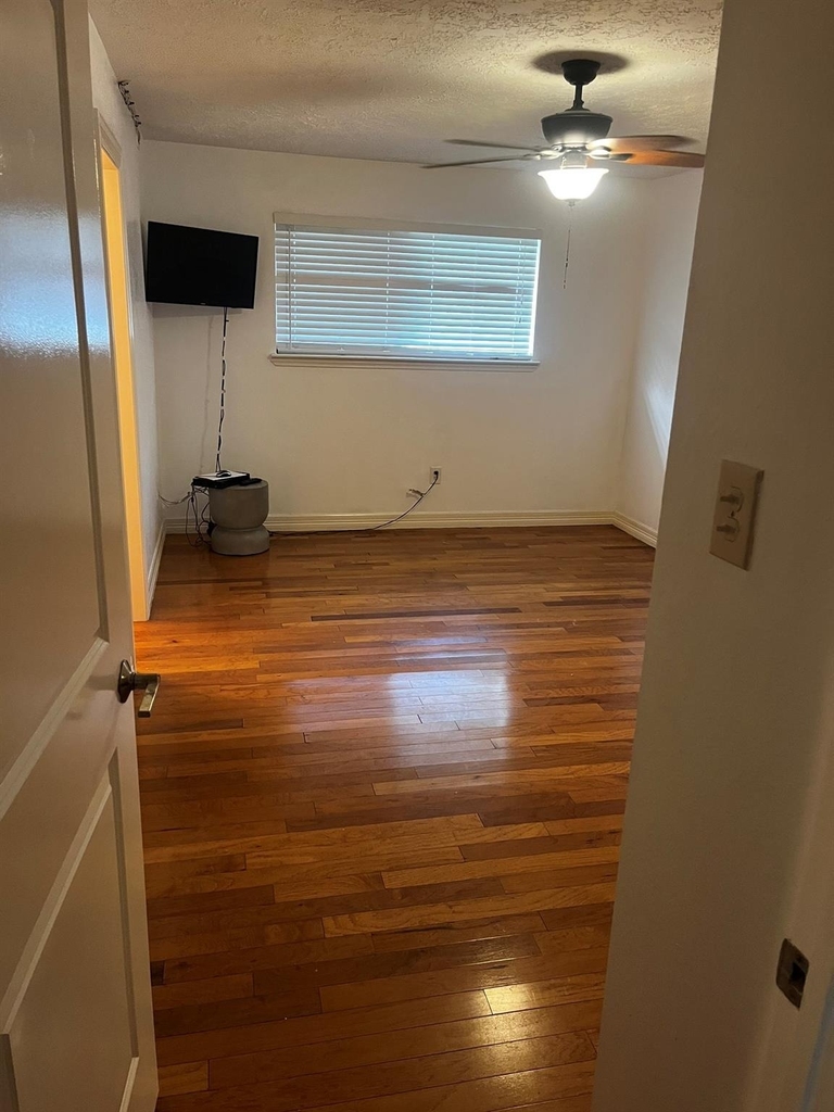 12418 Plumbrook Drive - Photo 7