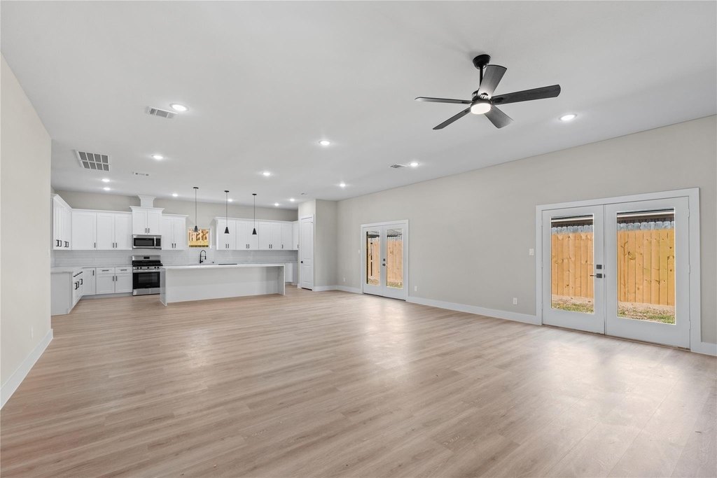 2607 Liguria Ln - Photo 5
