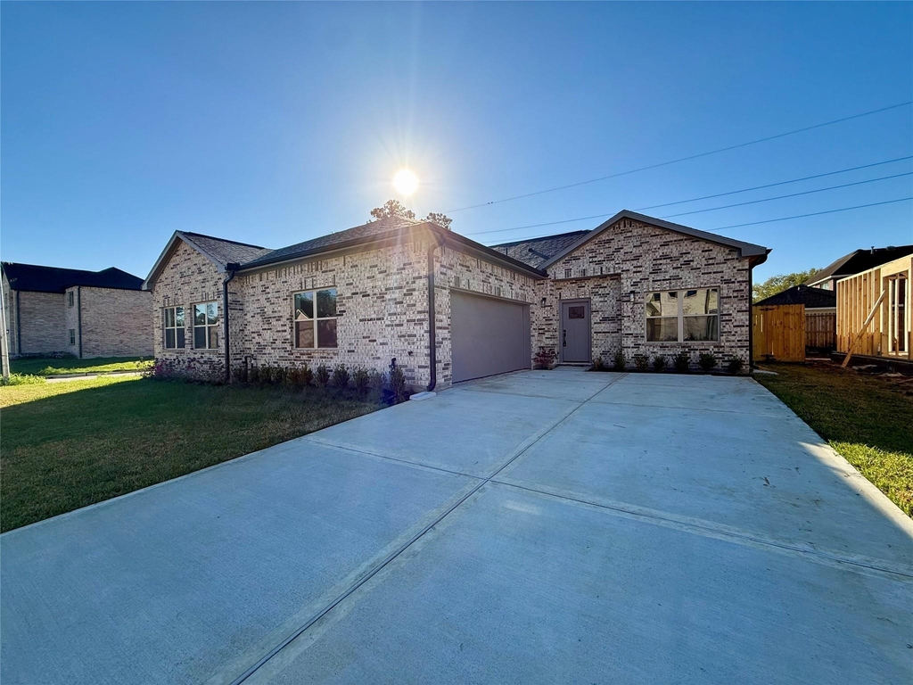 2607 Liguria Ln - Photo 1