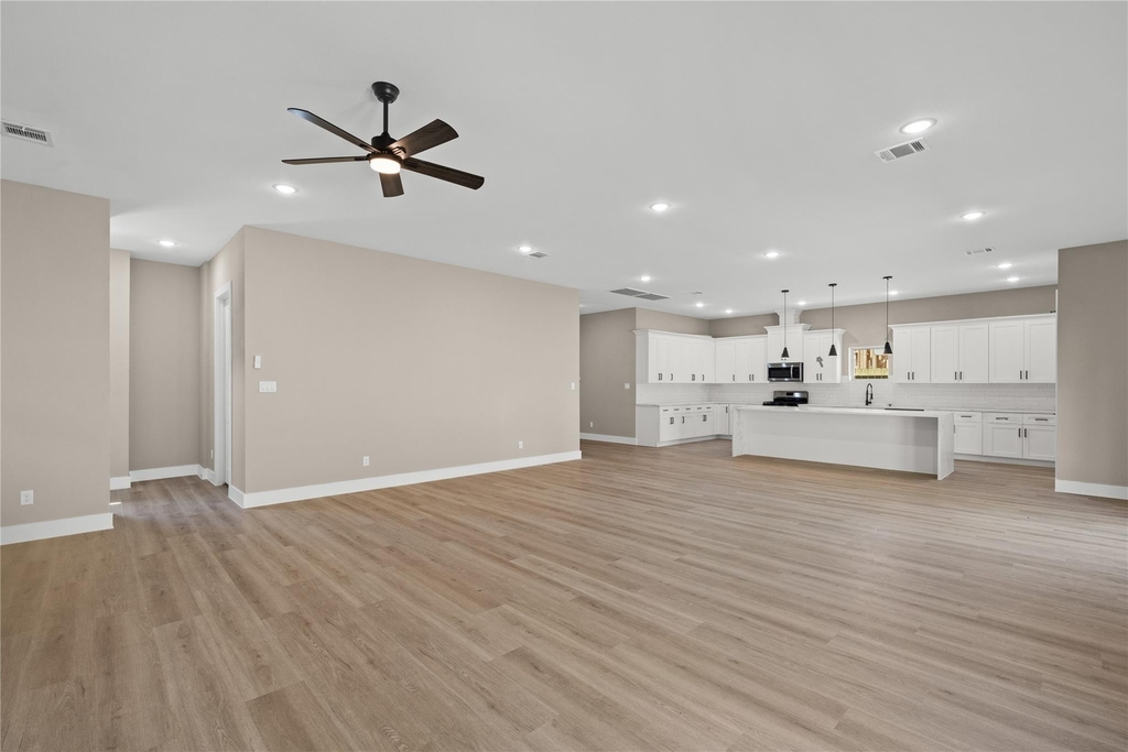 2607 Liguria Ln - Photo 6