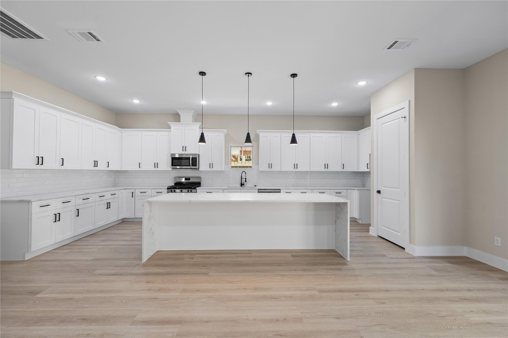 2607 Liguria Ln - Photo 8