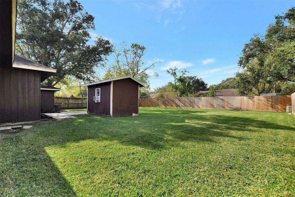 1311 Oak Hollow Drive - Photo 22