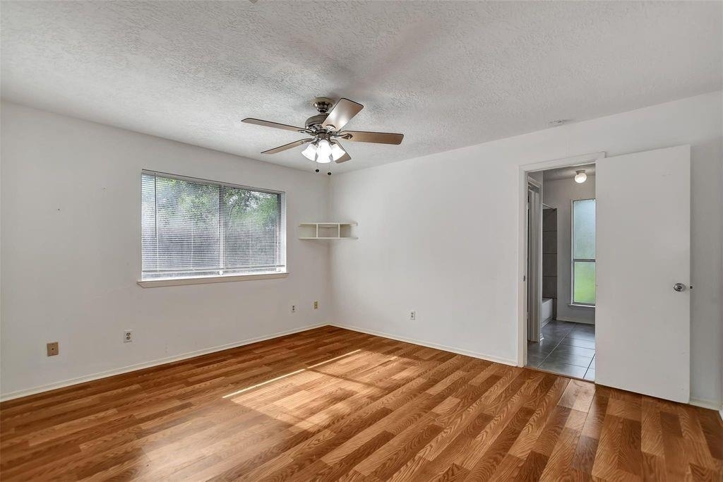 1311 Oak Hollow Drive - Photo 11
