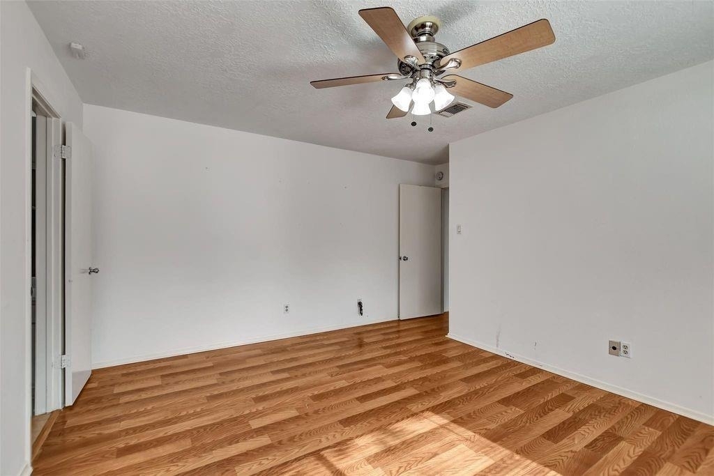 1311 Oak Hollow Drive - Photo 10