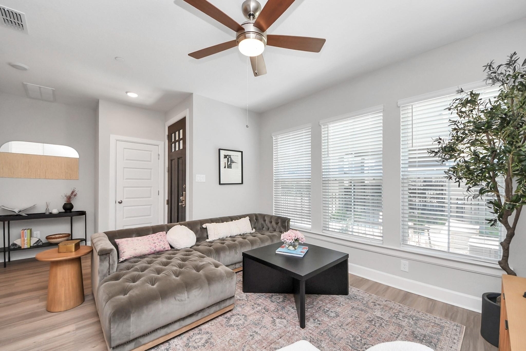 5300 Berkeley Knoll Circle - Photo 5