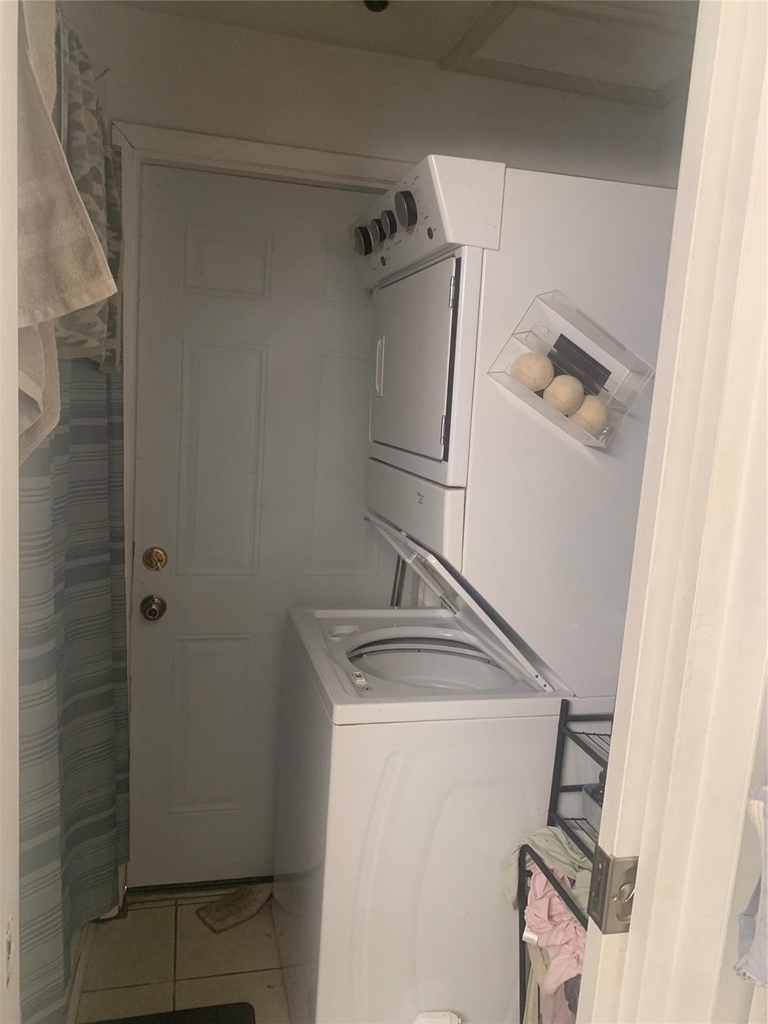 9848 Pine Point Dr - Photo 1