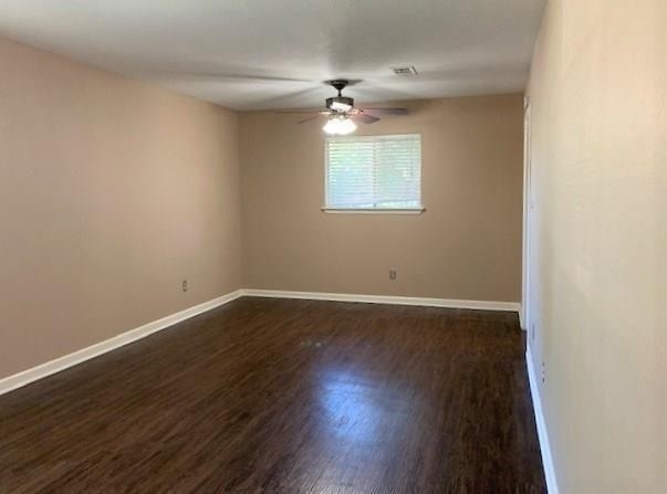 2123 Williamsburg Court - Photo 6