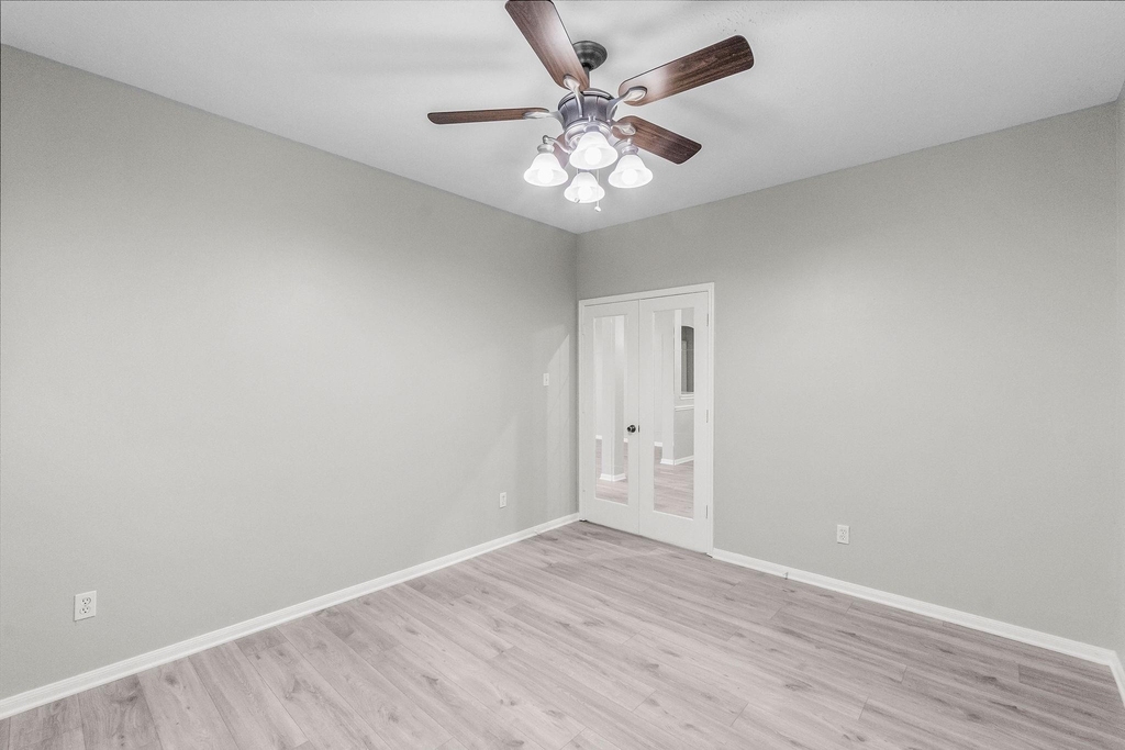 155 N Wimberly Way - Photo 8