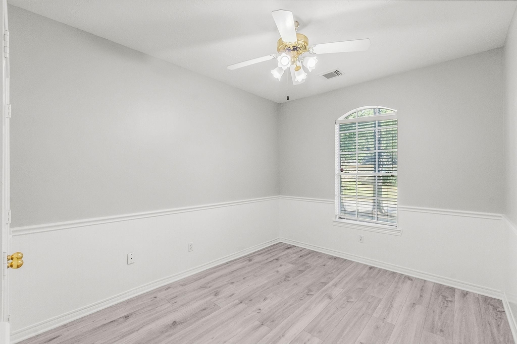 155 N Wimberly Way - Photo 32