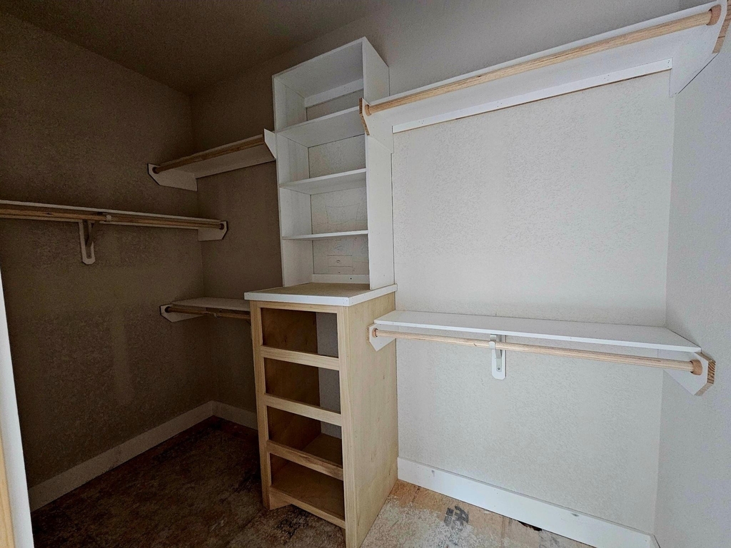 16618 Fairman Drive - Photo 2