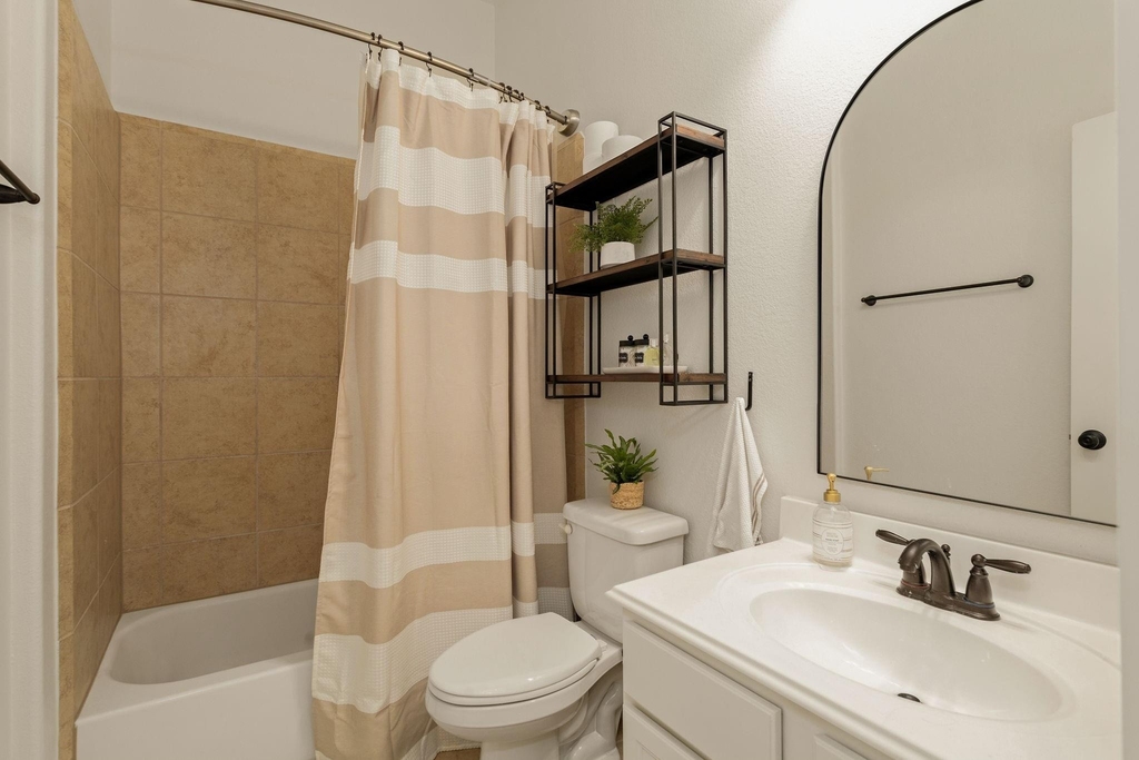 16650 Seminole Ridge Drive - Photo 18