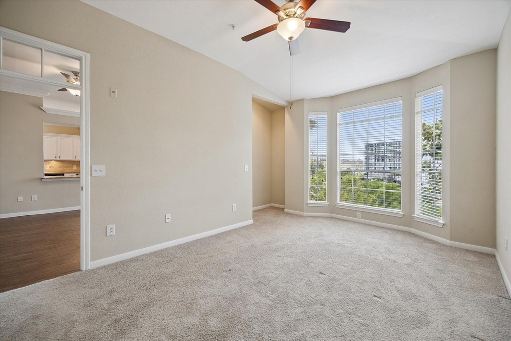5353 Memorial Drive - Photo 7