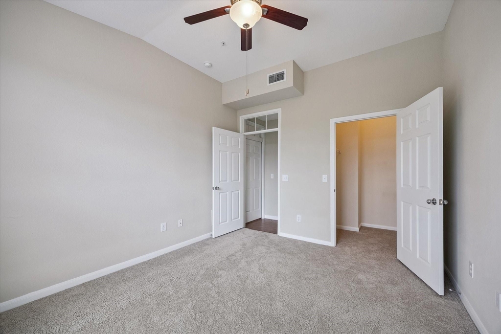 5353 Memorial Drive - Photo 11