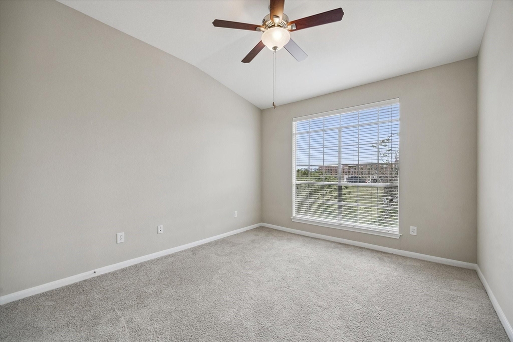 5353 Memorial Drive - Photo 10