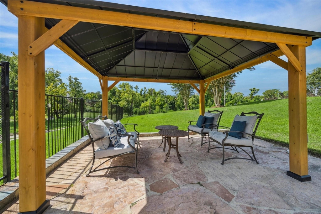 5353 Memorial Drive - Photo 19
